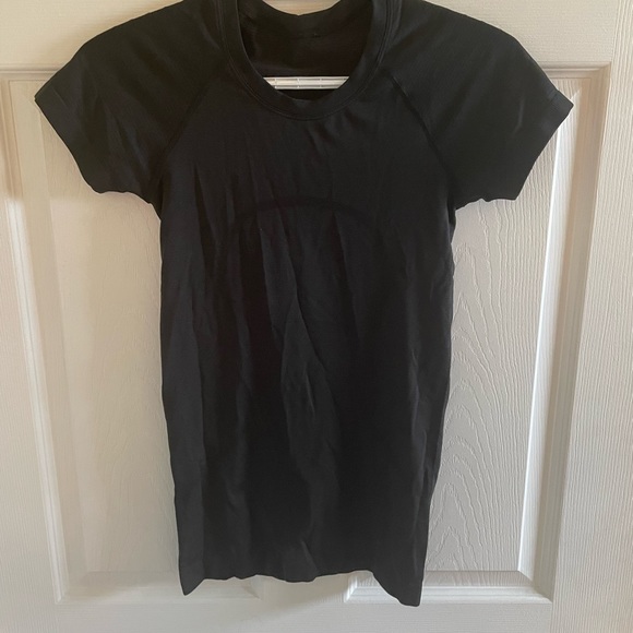 Lululemon swiftly tee